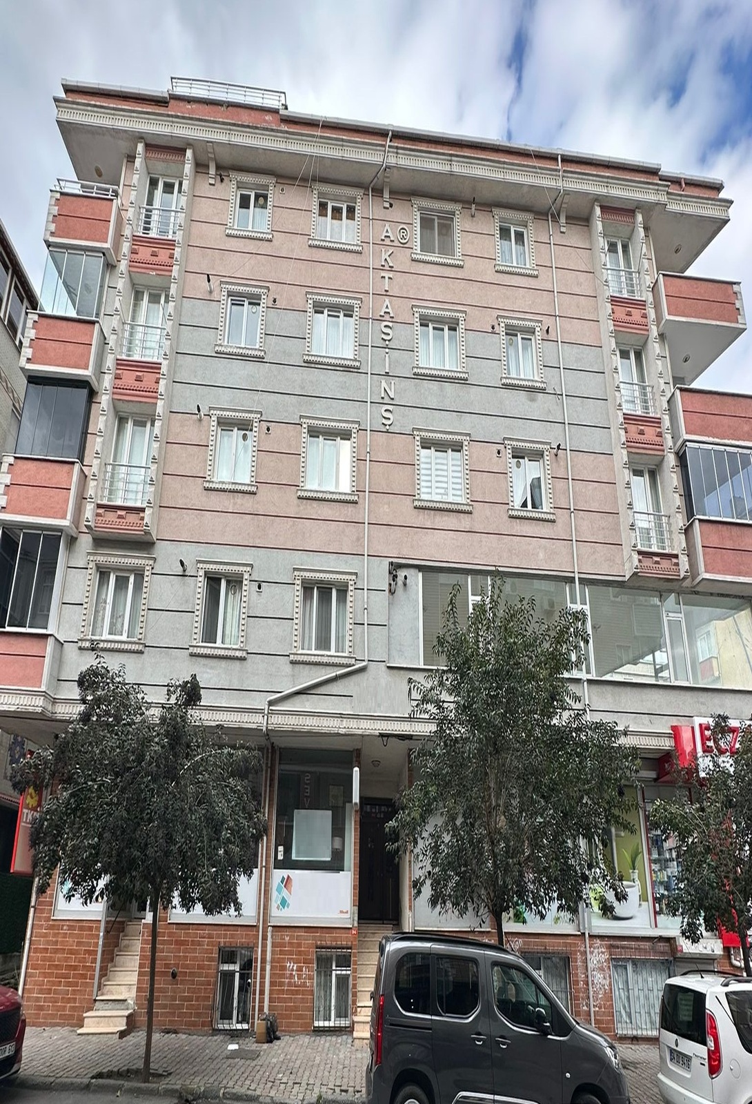 İsmet Paşa Caddesi 1422 Sokak